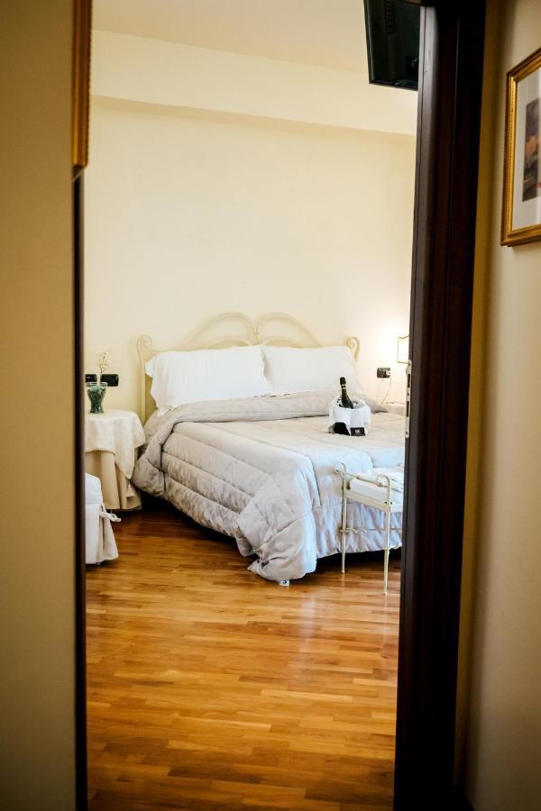 B&B Antiche Dimore Taurasi Buitenkant foto